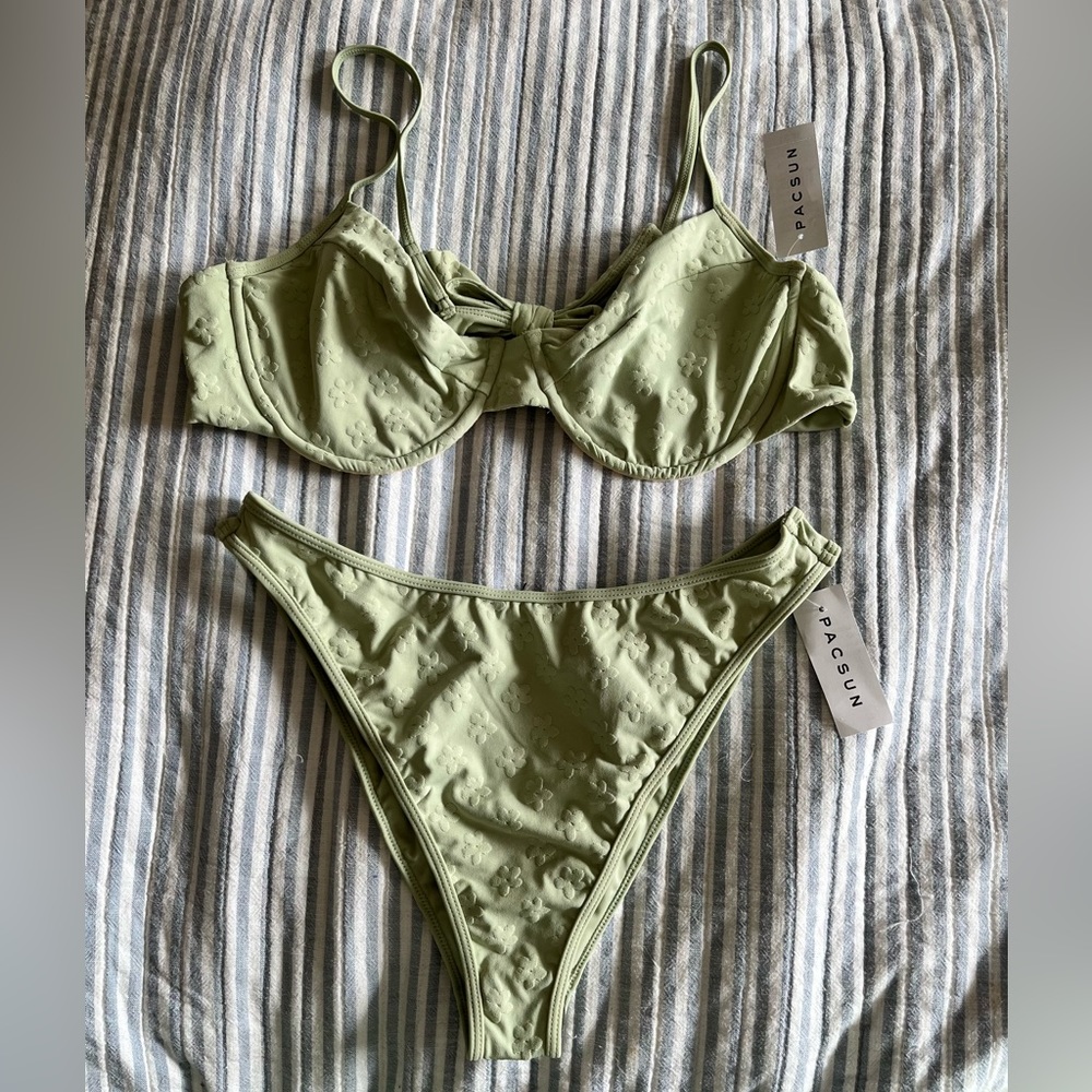 Pacsun bikini top